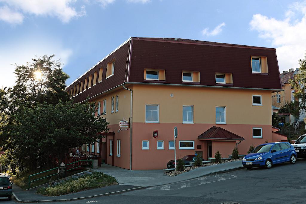 Penzion Mova Kadaň Exteriör bild