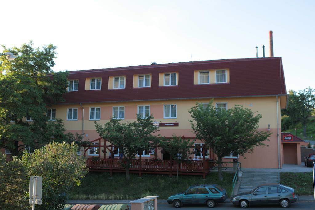 Penzion Mova Kadaň Exteriör bild